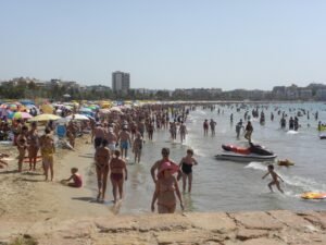 Las reservas de última hora marcan el inicio de la temporada turística en la Costa Daurada imagen 1661