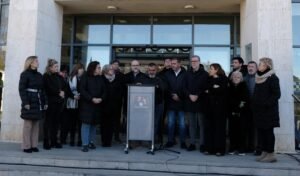 Els pescadors de Cambrils rebutgen la limitació de la CE a la pesca d’arrossegament imagen 1543