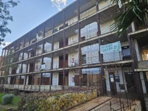 Inquilinos de un edificio de Salou se declaran en huelga y no pagan el alquiler imagen 1520