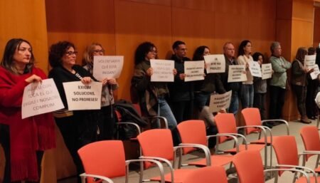 La plantilla municipal de Cambrils aún no ha cobrado la nómina de diciembre y se plantea una huelga imagen 1466