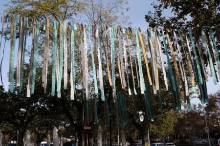 Alumnes de Cambrils escriuen frases d’alé per al joves i infants amb càncer imagen 1540