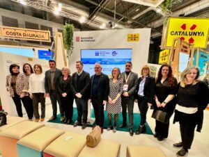 Els set ajuntaments l’Estació Nàutica Costa Daurada i Terres de l’Ebre renoven a Fitur la seva col·laboració imagen 1367