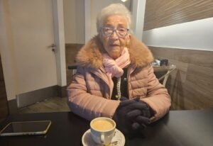 Mercè Marín: «A los mayores nos tratan como trastos viejos» imagen 1284