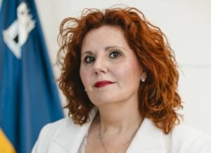 VOX expulsa a la concejal Josefa Aguirre del grupo municipal de Salou imagen 1281