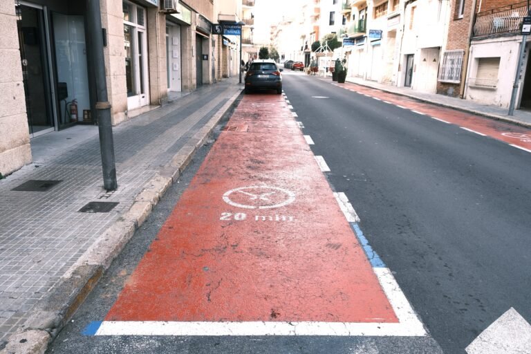Cambrils implementa definitivament la zona vermella al carrer Pau Casals imagen 1235