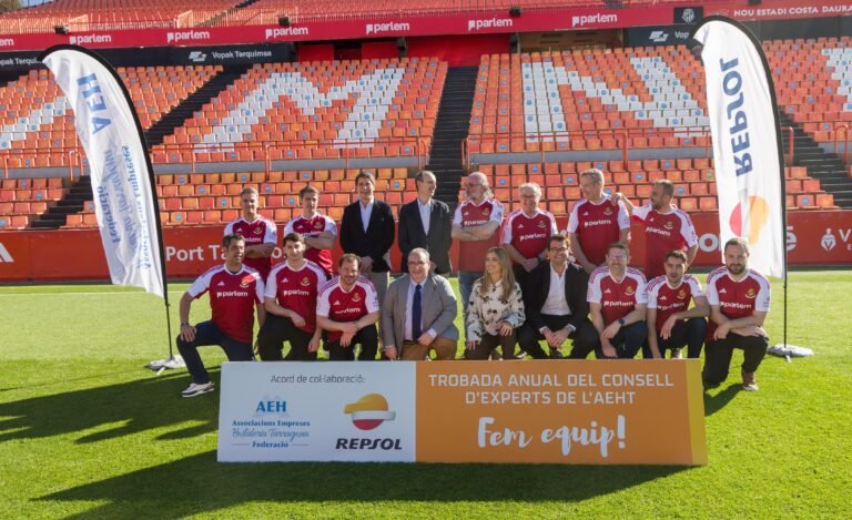 Estrellas de la cocina sobre el césped del estadio del Nàstic imagen 1084