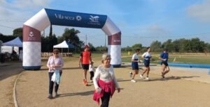 Las 12 horas solidarias de atletismo de Vila-seca recogen 310 kilos de alimentos imagen 1018