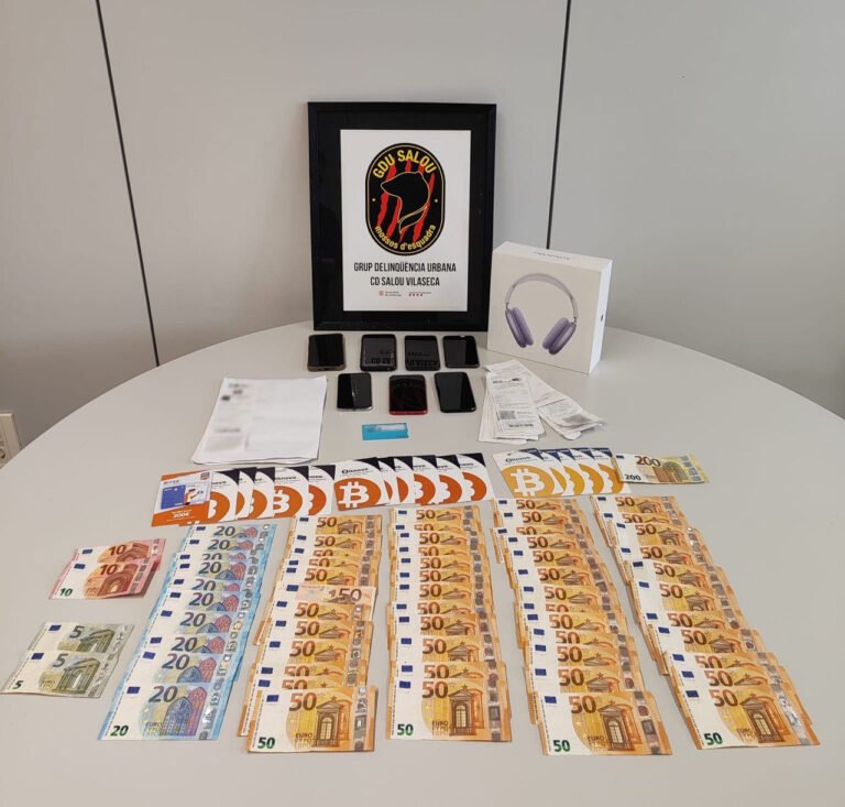 Detenidos tres hombres en Salou por hacer de ‘mulas bancarias’ mediante criptomonedas imagen 1082
