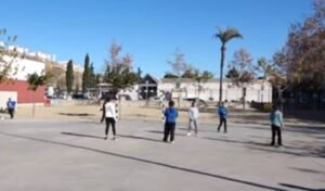 El pati de l'Escola Sant Bernat de Vila-seca.
