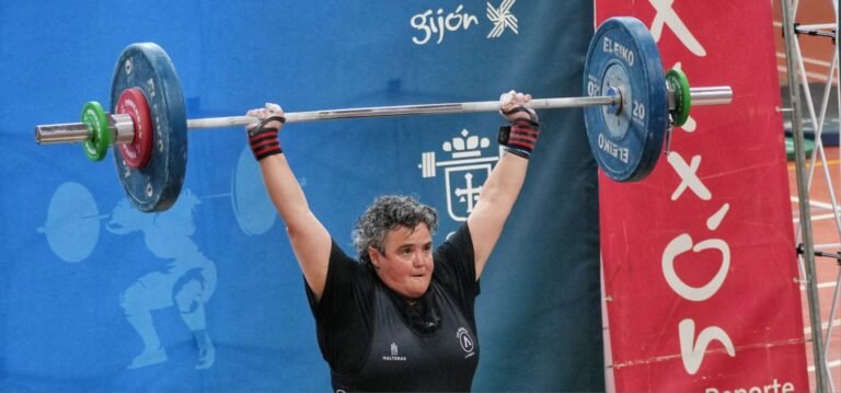 La cambrilense Encarna García bate el récord de España de halterofilia imagen 900