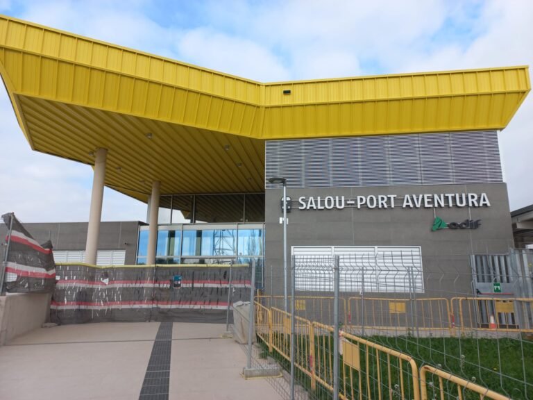 Corte ferroviario entre Salou-PortAventura y Tarragona el 8 de junio por obras de Adif imagen 763