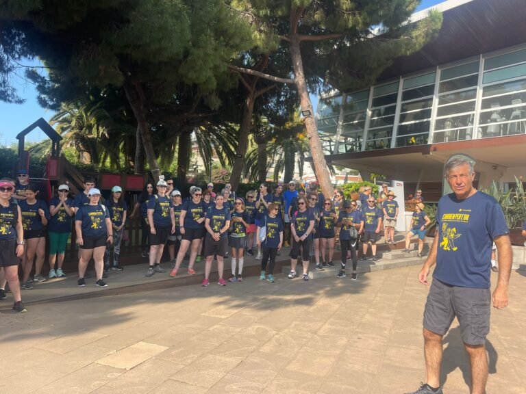 Salou participa en ‘Caminem per l’Or’ en beneficio de los más vulnerables imagen 722