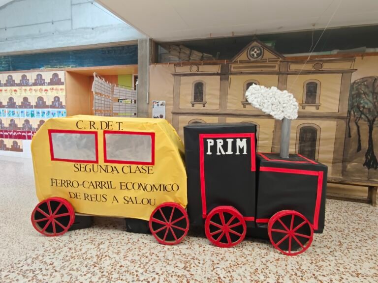 Los alumnos convierten la Escola Elisabeth de Salou en un templo modernista imagen 748