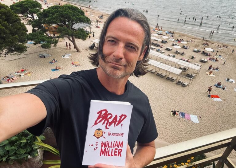 William Miller debuta como novelista con una sátira sobre la sociedad actual vestida de comedia vampírica imagen 684