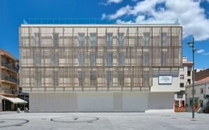 El hotel de la plaza del Pòsit de Cambrils abre… por fin imagen 423