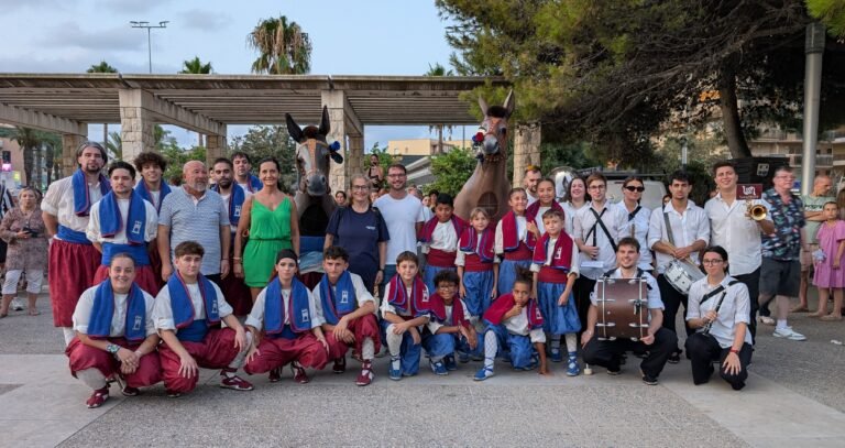 La Mulassa de Salou ya luce nuevo vestuario, inspirado en la puesta de sol imagen 443