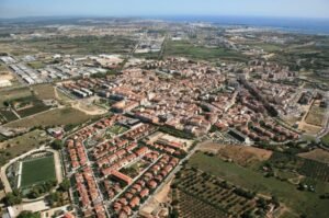 Desarticulada una trama que vendía empadronamientos falsos a inmigrantes en Vila-seca imagen 256