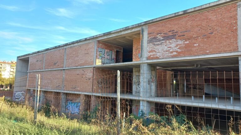 Klein plantea que el futuro teatro auditorio de Cambrils también acoja congresos imagen 211