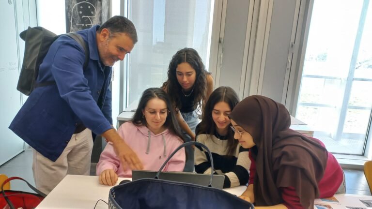 Juan Fernando Ródenas (URV): “L’arquitectura d’Antonio Bonet continua vigent” imagen 102