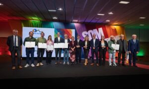 La Costa Daurada cierra la temporada turística con un 2,9 % más de ocupación Foto de familia de los premiados en Som Turisme Foto de familia de los premiados en Som Turisme