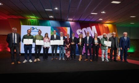 La Costa Daurada cierra la temporada turística con un 2,9 % más de ocupación Foto de familia de los premiados en Som Turisme Foto de familia de los premiados en Som Turisme