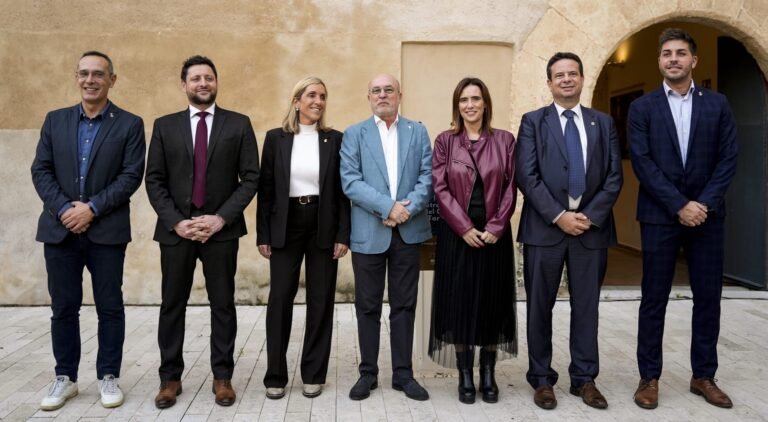 Cambrils y Salou se suben al área metropolitana imagen 23