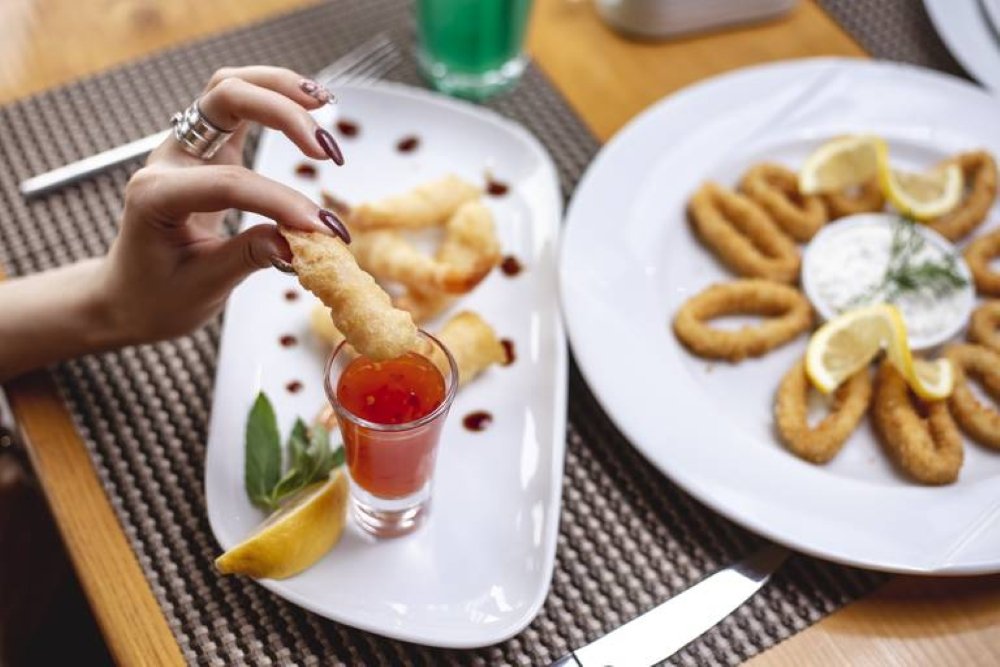 Menús y degustaciones de calamar en Salou Un plato, con el calamar como producto principal