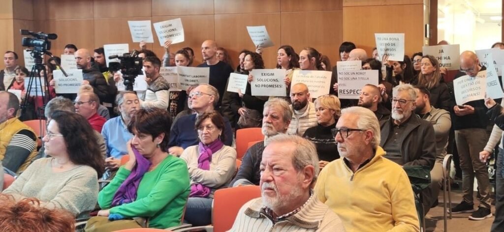 Una protesta en un pleno anterior de Camrbrils