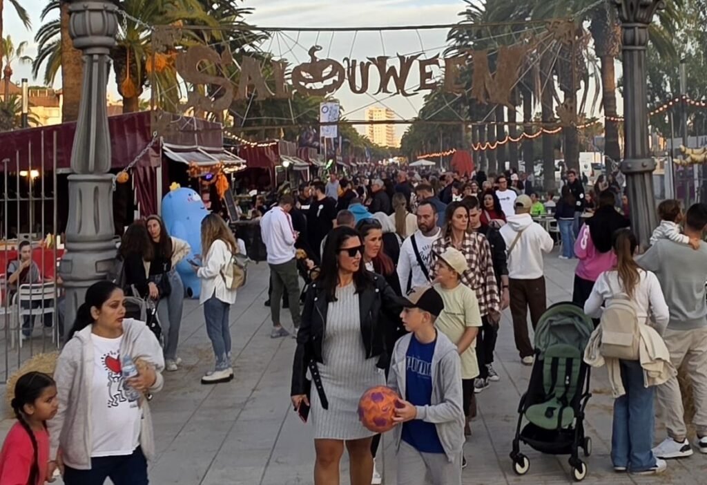 El Salouween Street atrae a más de 75.000 personas