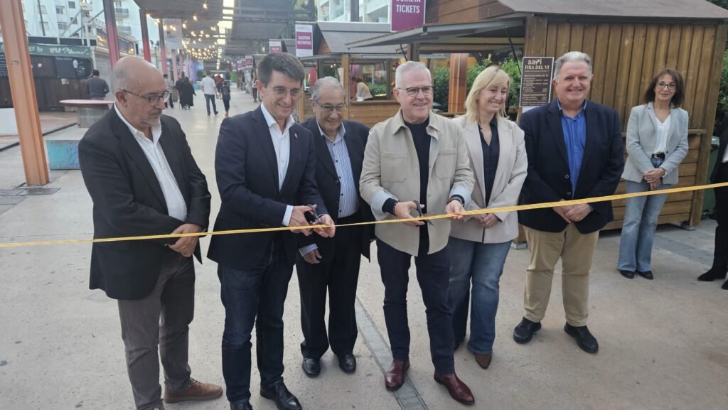 Salou descorcha su primera feria del vino