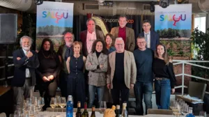 Participants en el tast a Madrid, amb l'alcalde, Pere Granados