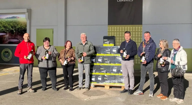 L'iniciativa s’ha dut a terme gràcies a la col·laboració desinteressada de Jardineria Bordera i la Cooperativa Agrícola