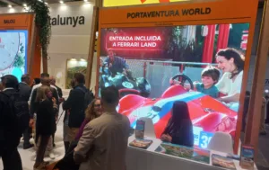 Estand de PortAventura World en Fitur