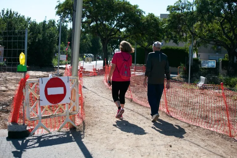 Cambrils presenta alegaciones para pedir una parada de tranvía en el Camí del Corralet Imagen de archivo de las obras de desmontaje del trazado ferroviario en el Camí del Corralet