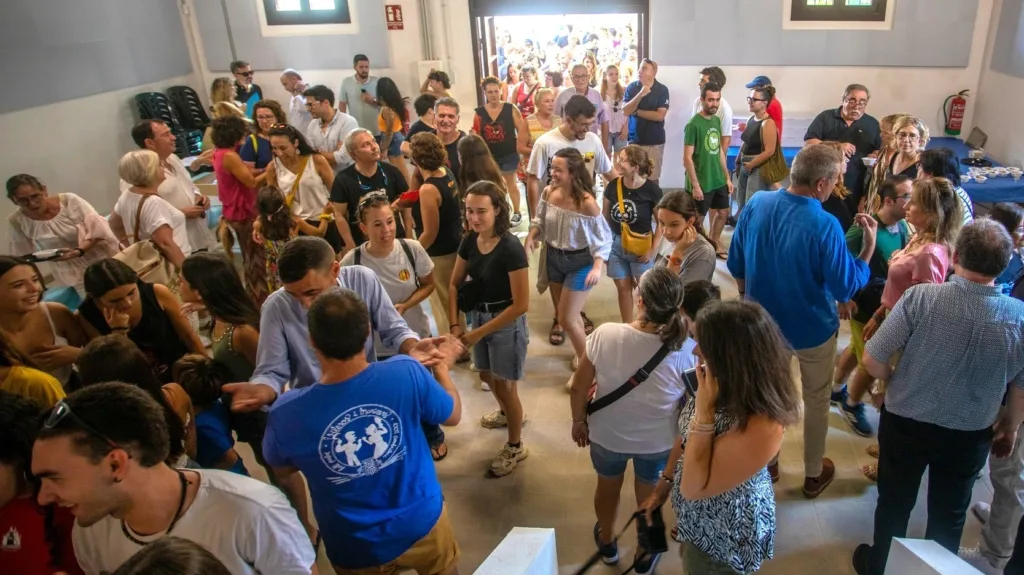 Imatge de la inauguració de la Casa de la Festa de Cambrils