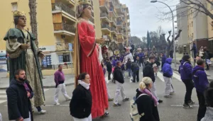 Salou celebra la Trobada de Gegants amb la participació de 30 colles Un moment de la Trobada Gegantera de Salou