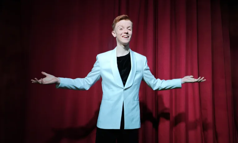 Harry Merlin Piper, en el escenario de House of Illusion de Salou