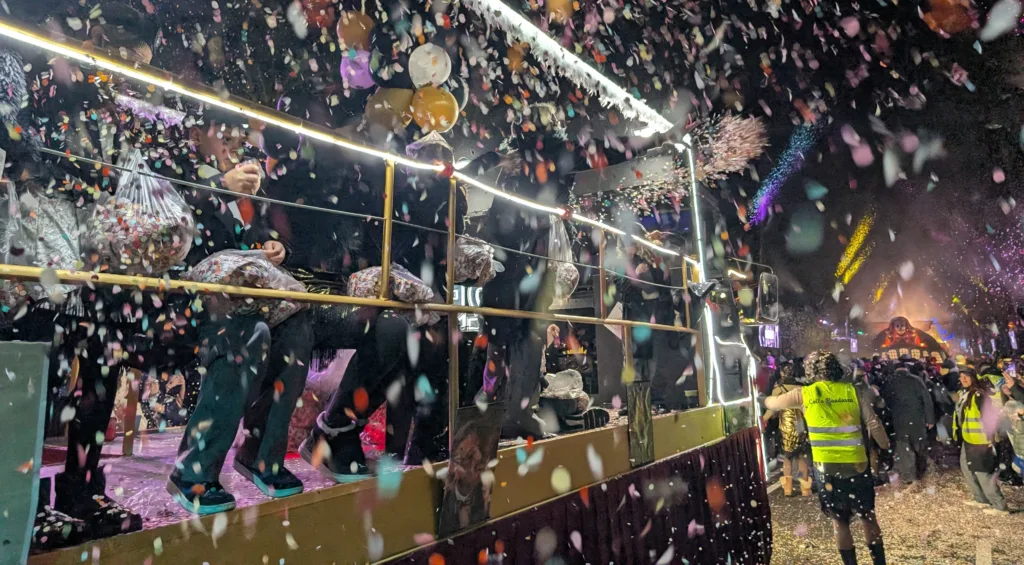 Una carroza del Cós Blanc de Salou