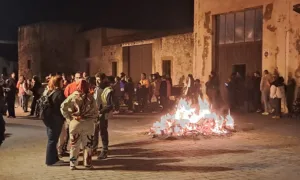 Cambrils enterra la sardina… però celebrarà aquest dissabte la Rua de Carnaval L'enterrament de la sardina de Cambrils es va celebrar ahir dimarts