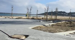 El paseo marítimo de La Pineda estará listo antes de Semana Santa Las obras del paseo de La Pineda están en su recta final
