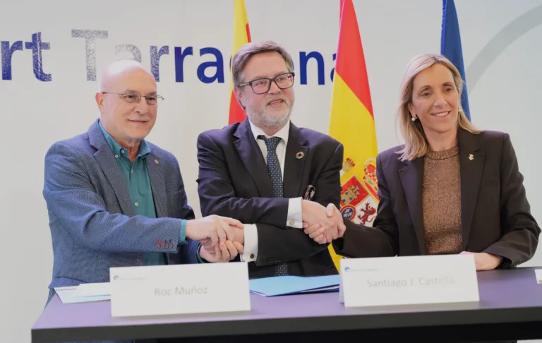 Roc Muñoz, Santiago Castellà y Dolors Farré, este lunes