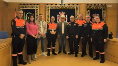 Foto de familia del acto en Vilches