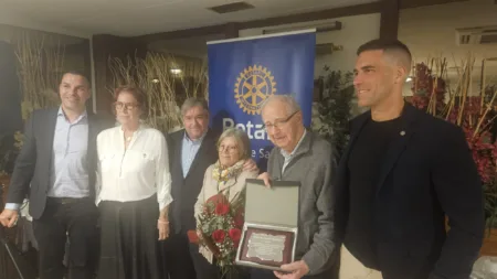 De izquierda a derecha, Carlos, Esther, José A., Maribel, Fernando y Marc