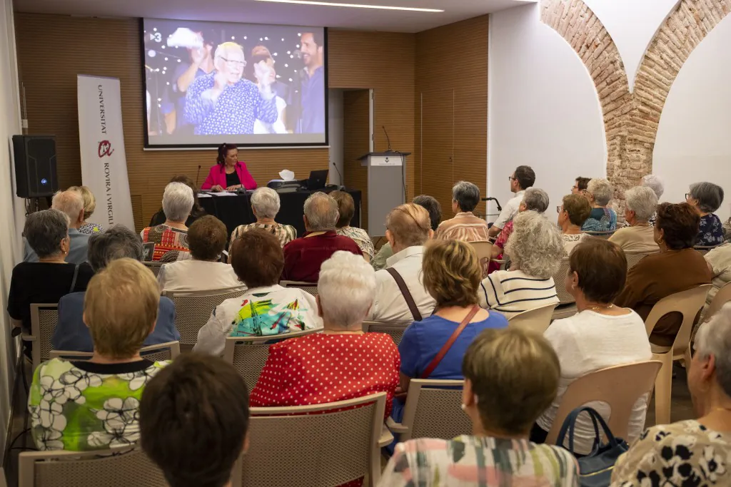 Una de les activitats d'una de les Aules de la Gent Gran de la URV.