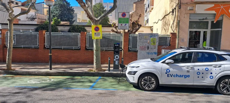 Los nuevos puntos de recarga ya están operativos