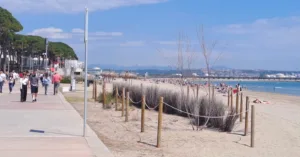 La playa de La Pineda ha ganado 20 metros