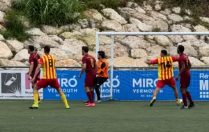 Los partidos se disputan en los campos de fútbol de la zona deportiva de Cambrils