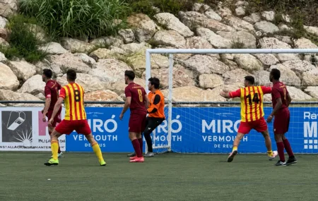 Los partidos se disputan en los campos de fútbol de la zona deportiva de Cambrils
