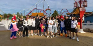 El Barça celebra la Liga en PortAventura Futbolistas del Barça, el año pasado en PortAventura