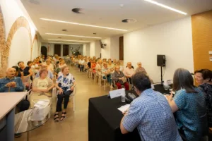 Vila-seca clou el curs de l’Aula d’Extensió Universitària de la Gent Gran de la URV Cloenda del curs al Castell de Vila-seca